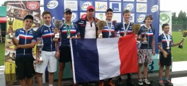 Les pilotes Abela avec l'Equipe de France lors des JMJ 2014