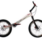 Exclu: llega la Monty 221 Kamel Pro Race